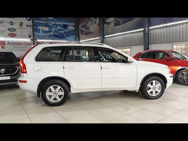 Second-hand 2013 Volvo XC90 D5 AWD for sale in Bangalore-8