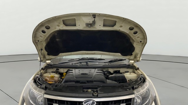 Second-hand 2021 Mahindra XUV500 W7 for sale in Gurgaon-20