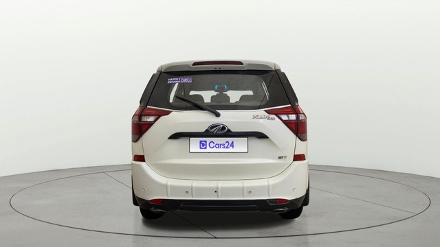 Second-hand 2021 Mahindra XUV500 W7 for sale in Gurgaon-15