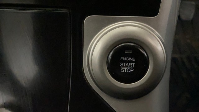 Second-hand 2021 Mahindra XUV500 W7 for sale in Gurgaon-7