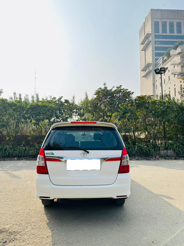 Second-hand 2015 Toyota Innova 2.5 G (Diesel) 7 Seater BS IV for sale in New Delhi-2