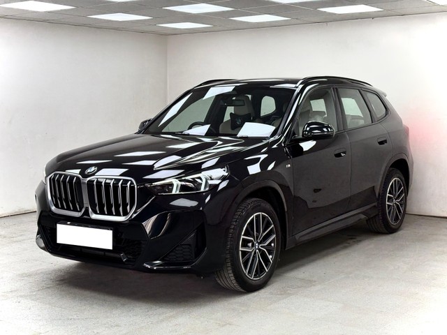 Second-hand 2023 BMW X1 sDrive18d M Sport for sale in Pune-5