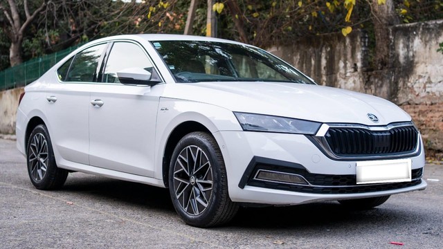 Second-hand 2022 Skoda Octavia Laurin and Klement for sale in New Delhi-13