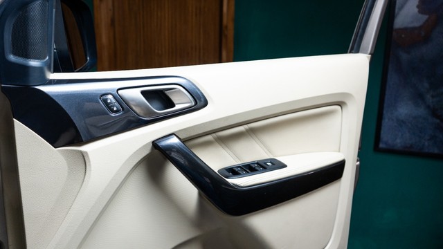 Second-hand 2020 Ford Endeavour Titanium Plus 4X4 AT for sale in New Delhi-9