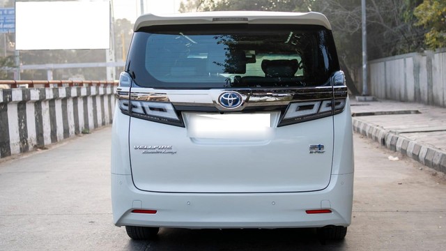 Toyota Vellfire Executive Lounge BSVI Second-hand 2022 Toyota Vellfire Executive Lounge BSVI for sale in New Delhi-1
