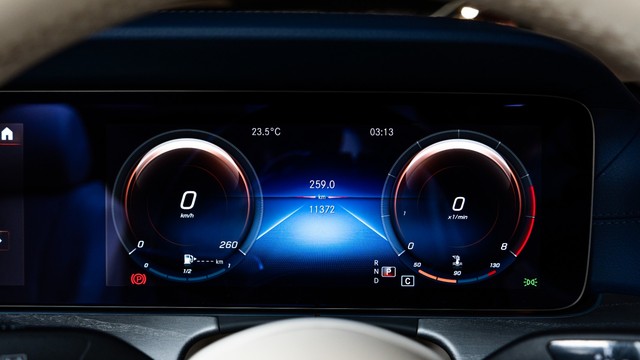 Second-hand 2022 Mercedes-Benz E-Class Exclusive E 200 BSVI for sale in New Delhi-7