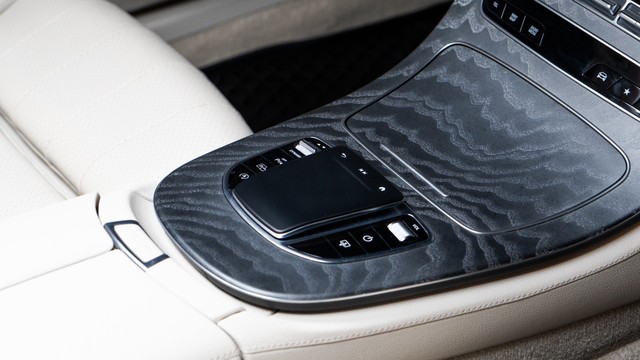 Second-hand 2022 Mercedes-Benz E-Class Exclusive E 200 BSVI for sale in New Delhi-8