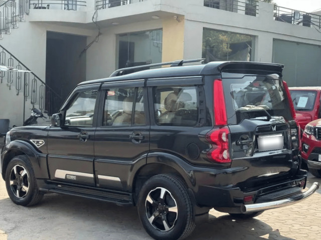 Second-hand 2023 Mahindra Scorpio S 11 BSVI for sale in Jaipur-3