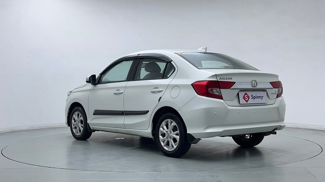 Second-hand 2020 Honda Amaze V for sale in Noida-5