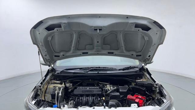 Second-hand 2020 Honda Amaze V for sale in Noida-8