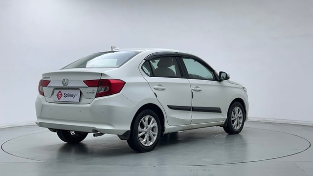 Second-hand 2020 Honda Amaze V for sale in Noida-3
