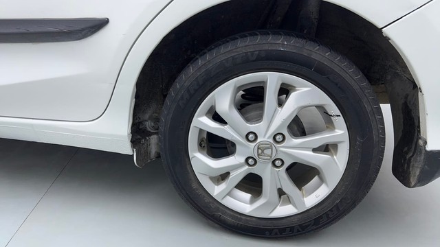 Second-hand 2020 Honda Amaze V for sale in Noida-19