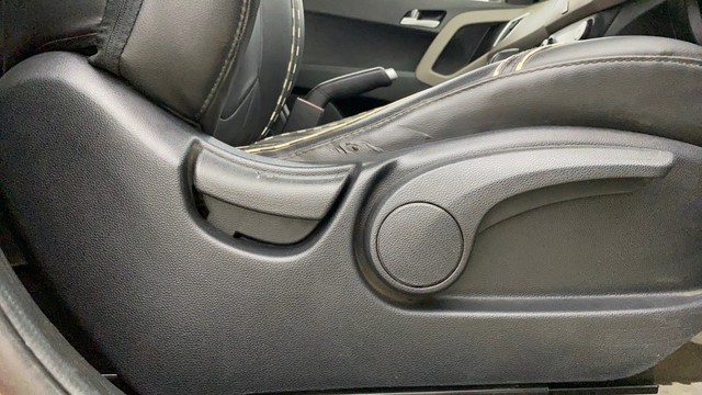 Second-hand 2018 Hyundai Creta 1.6 SX Automatic for sale in Thane-18