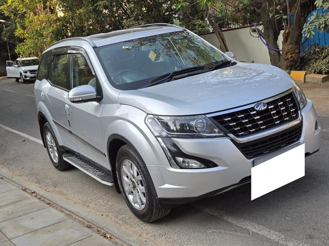 Mahindra XUV500 W9 2WD Second-hand 2019 Mahindra XUV500 W9 2WD for sale in Bangalore