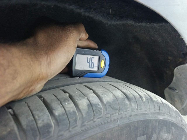 Ford Ecosport 1.5 TDCi Titanium BSIV Second-hand 2014 Ford Ecosport 1.5 TDCi Titanium BSIV for sale in Visakhapatnam-33