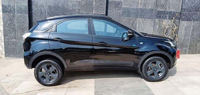 Second-hand 2023 Tata Nexon XZ Plus LUX for sale in New Delhi-1
