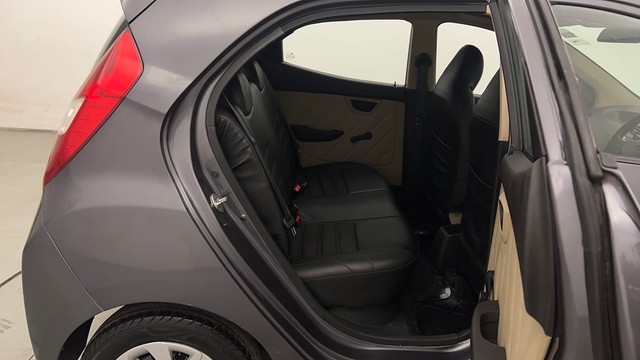 Second-hand 2018 Hyundai EON Magna for sale in Chandigarh-29