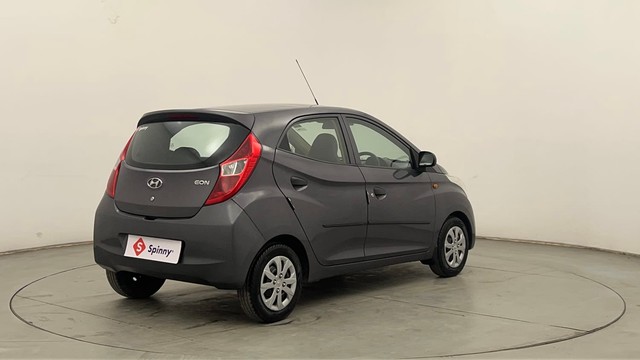 Second-hand 2018 Hyundai EON Magna for sale in Chandigarh-3