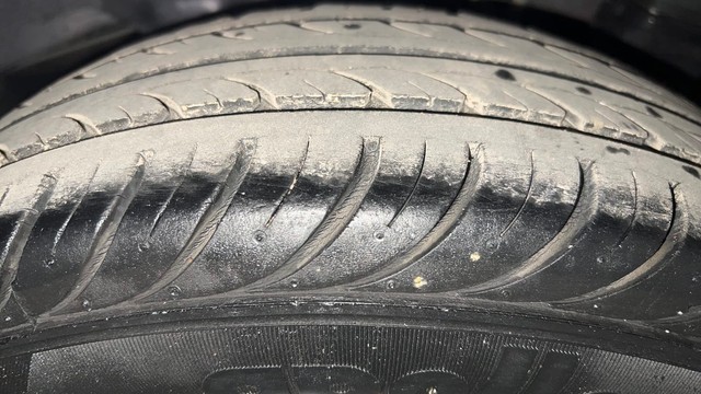 Second-hand 2018 Hyundai EON Magna for sale in Chandigarh-32