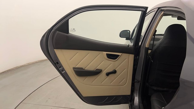 Second-hand 2018 Hyundai EON Magna for sale in Chandigarh-27