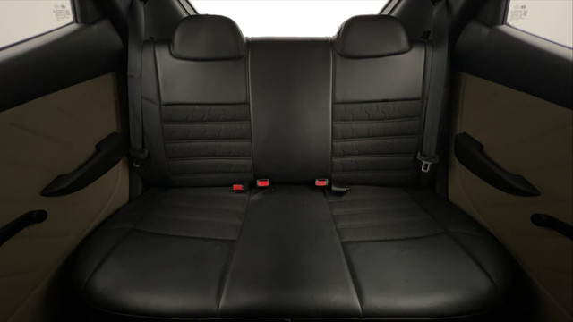 Second-hand 2018 Hyundai EON Magna for sale in Chandigarh-23