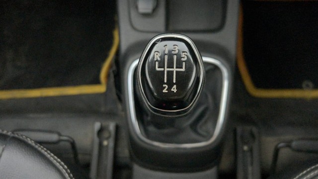 Second-hand 2019 Renault KWID 1.0 RXT Opt for sale in Chandigarh-12