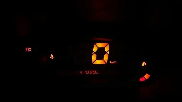 Second-hand 2019 Renault KWID 1.0 RXT Opt for sale in Chandigarh-13