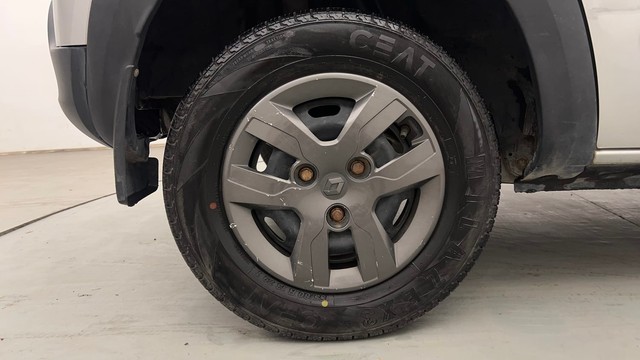 Second-hand 2019 Renault KWID 1.0 RXT Opt for sale in Chandigarh-18