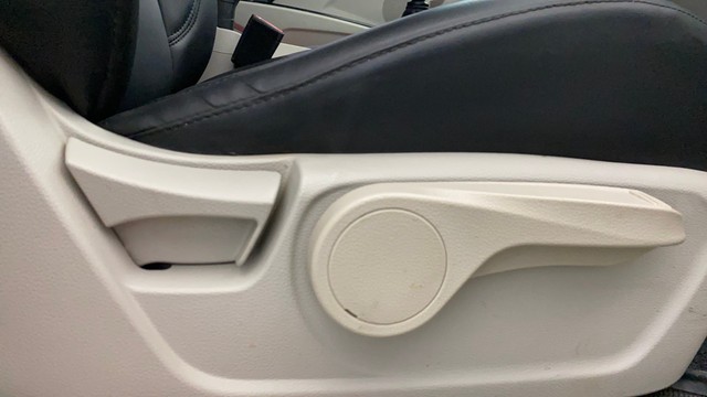 Mahindra XUV300 W8 Second-hand 2023 Mahindra XUV300 W8 for sale in Lucknow-7