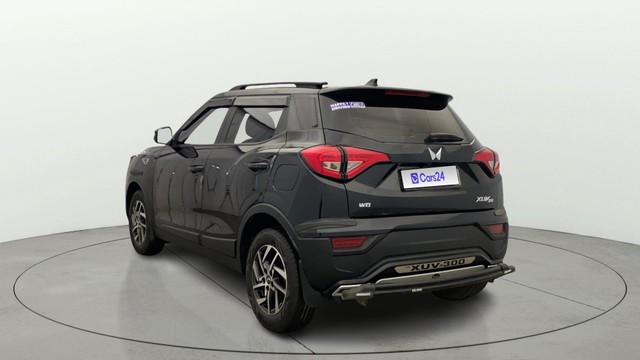 Mahindra XUV300 W8 Second-hand 2023 Mahindra XUV300 W8 for sale in Lucknow-16