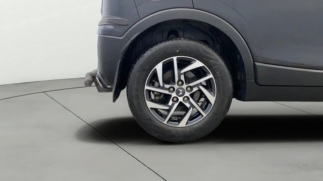 Mahindra XUV300 W8 Second-hand 2023 Mahindra XUV300 W8 for sale in Lucknow-28