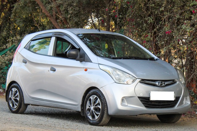 Second-hand 2013 Hyundai EON Magna Plus for sale in Ahmedabad-9