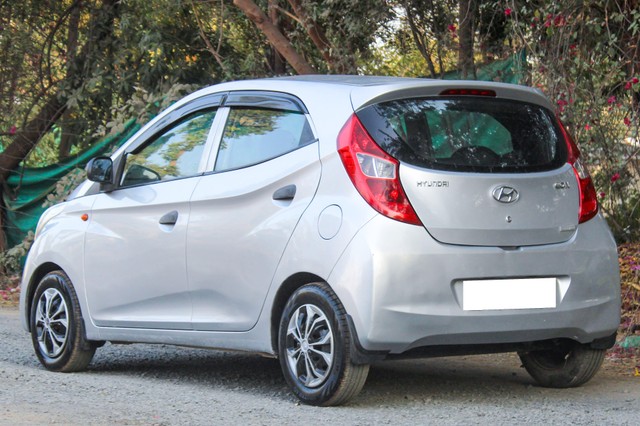 Second-hand 2013 Hyundai EON Magna Plus for sale in Ahmedabad-10