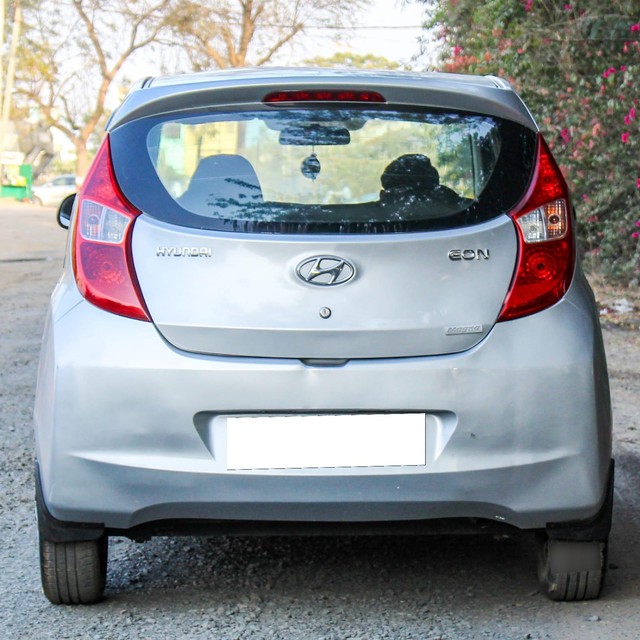 Second-hand 2013 Hyundai EON Magna Plus for sale in Ahmedabad-2