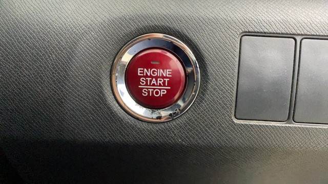 Second-hand 2016 Honda BR-V i-VTEC V CVT for sale in Mumbai-23