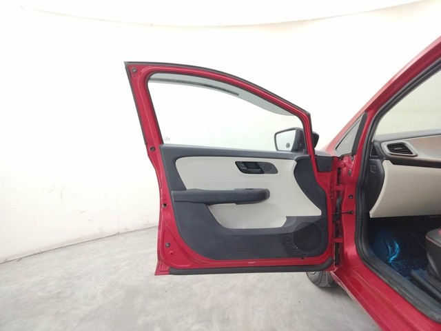 Second-hand 2021 Tata Altroz XT for sale in Coimbatore-33