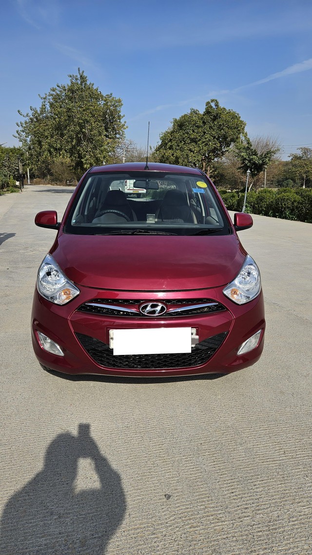 Second-hand 2015 Hyundai i10 Sportz 1.1L for sale in Faridabad-4