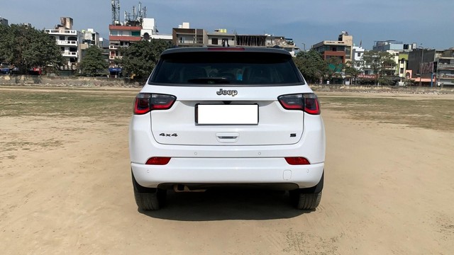 Second-hand 2024 Jeep Compass 2.0 Model S Opt 4x4 AT for sale in New Delhi-2