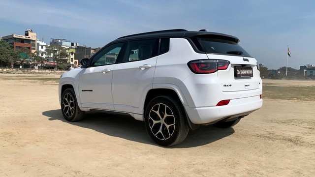 Second-hand 2024 Jeep Compass 2.0 Model S Opt 4x4 AT for sale in New Delhi-3