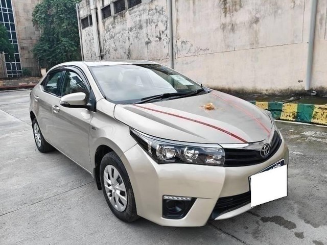 Second-hand 2016 Toyota Corolla Altis 1.8 J for sale in Noida-0