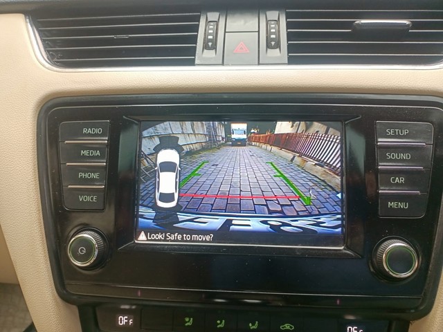 Skoda Octavia Style Plus 1.8 TSI AT Second-hand 2016 Skoda Octavia Style Plus 1.8 TSI AT for sale in Thane-9