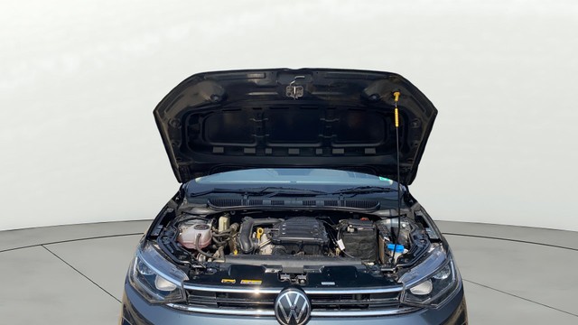 Second-hand 2023 Volkswagen Virtus Topline for sale in Ahmedabad-9