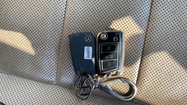 Second-hand 2023 Volkswagen Virtus Topline for sale in Ahmedabad-21