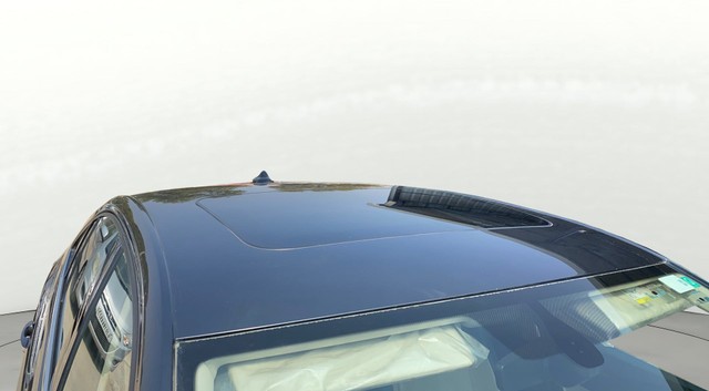 Second-hand 2023 Volkswagen Virtus Topline for sale in Ahmedabad-8