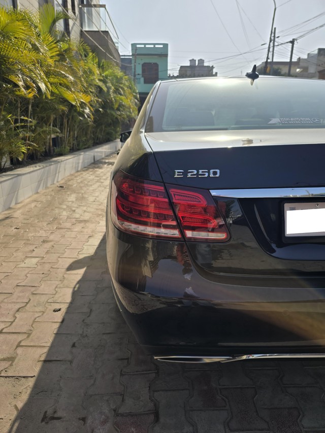Second-hand 2016 Mercedes-Benz E-Class E250 CDI Avantgarde for sale in Chandigarh-2