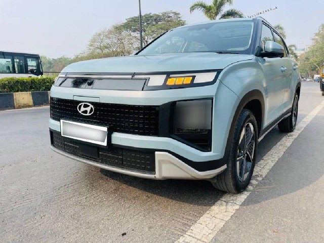 Second-hand 2025 Hyundai Creta Electric Excellence for sale in Mumbai-4