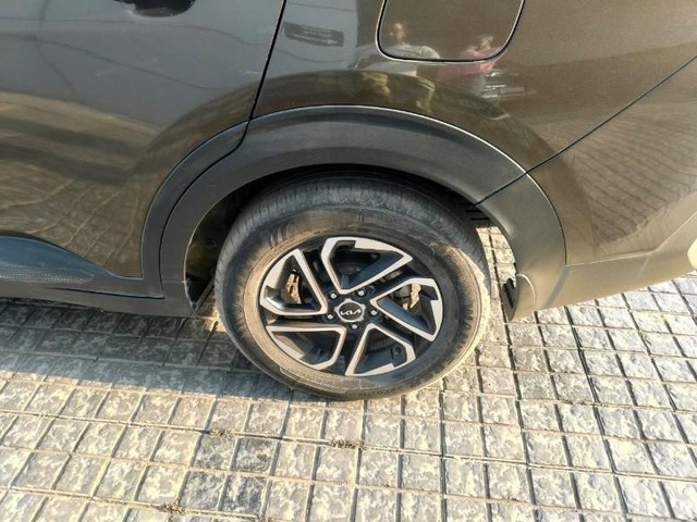 Second-hand 2022 Kia Carens Prestige Plus BSVI for sale in Purnia-2