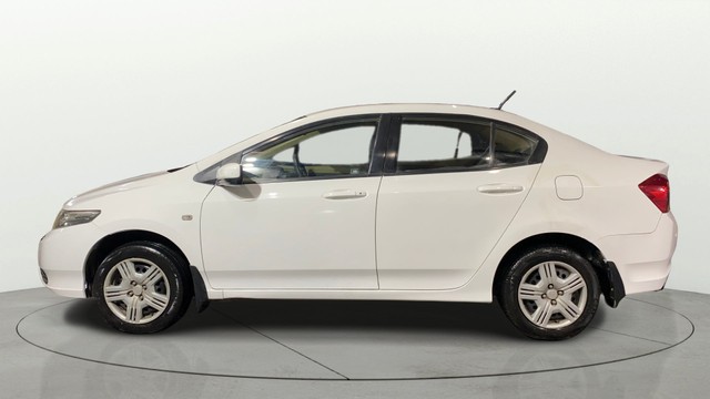 Second-hand 2013 Honda City E for sale in Kolkata-5