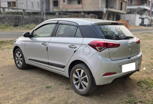 Second-hand 2015 Hyundai i20 Asta 1.4 CRDi for sale in Nagpur-3