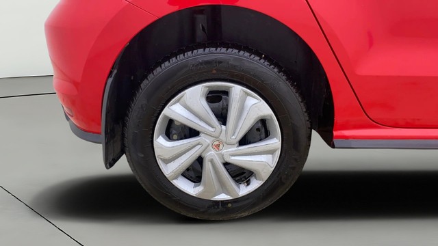 Second-hand 2019 Volkswagen Polo 1.0 MPI Trendline for sale in Ahmedabad-24